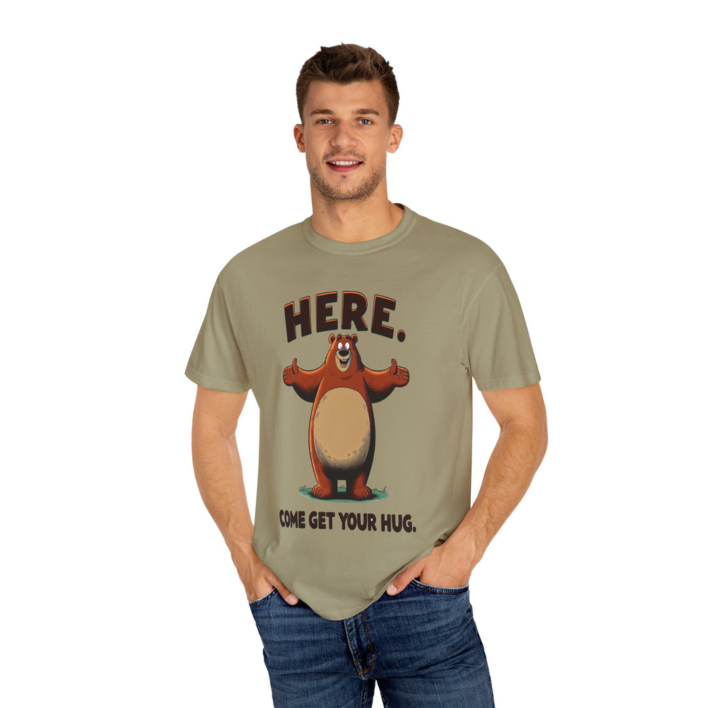 Unisex Here Come Give Me a Hug Graphic Printed T-shirt